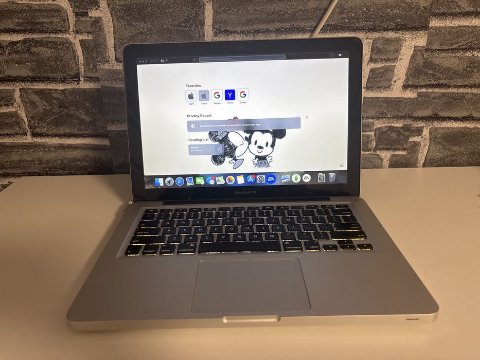 Macbook pro 13”