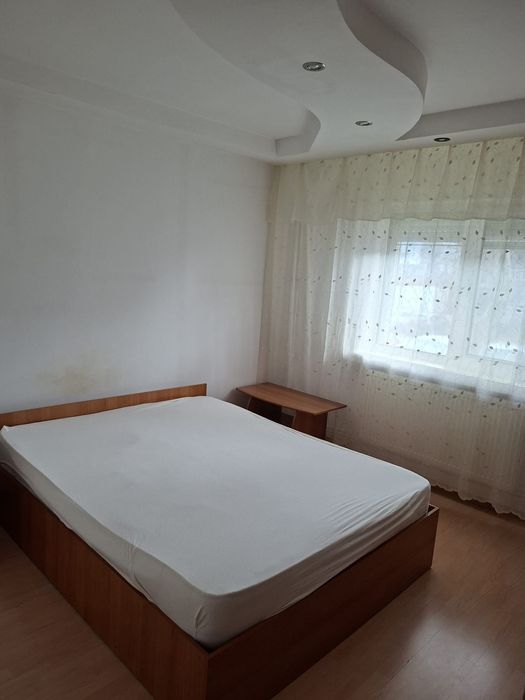 Închiriez apartament 2 camere