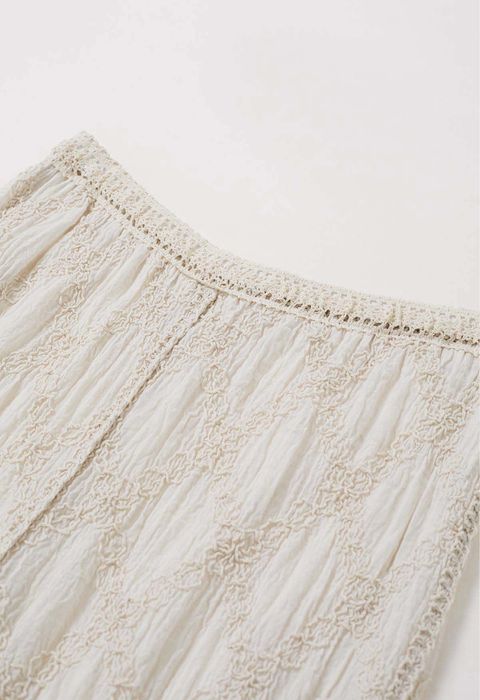 Pantaloni de vara cu insertii crosetate