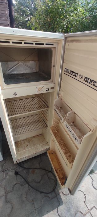Холодильник рабочий