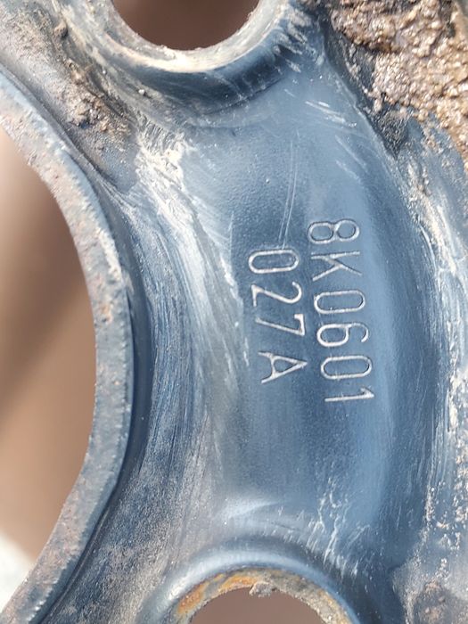 Anvelope iarna echipate pe jante metal Audi a4 b8