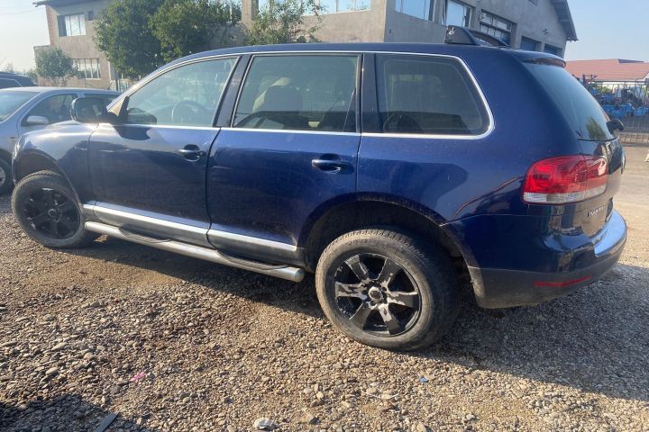Dezmembrez Volkswagen VW Touareg generatia 1 7L [2002 - 2007] Crossov