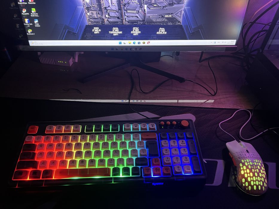 Stream uchun klavatura podsvechkalik