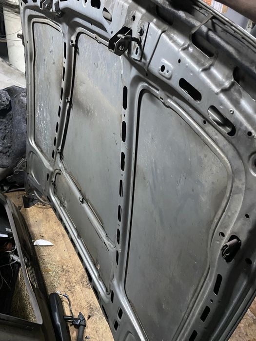 Капот бмв е34 продам