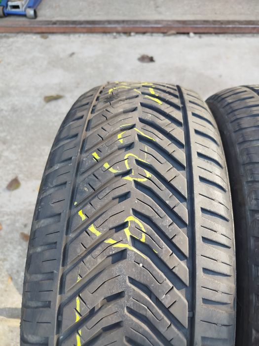 Vând anvelope 205/55/16  Taurus