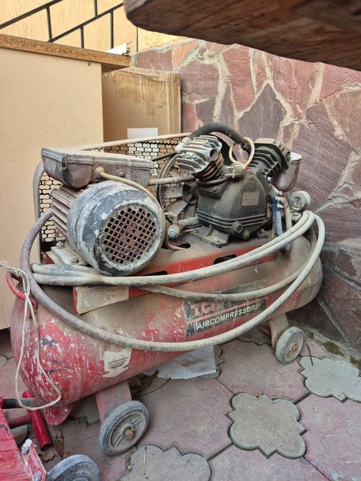 Компрессор строительный