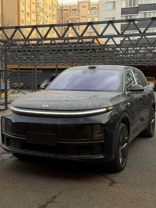 Li L7 2025 года.