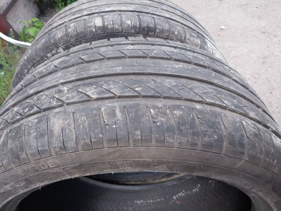 2 шины Hifly Китай 245 40 R18.