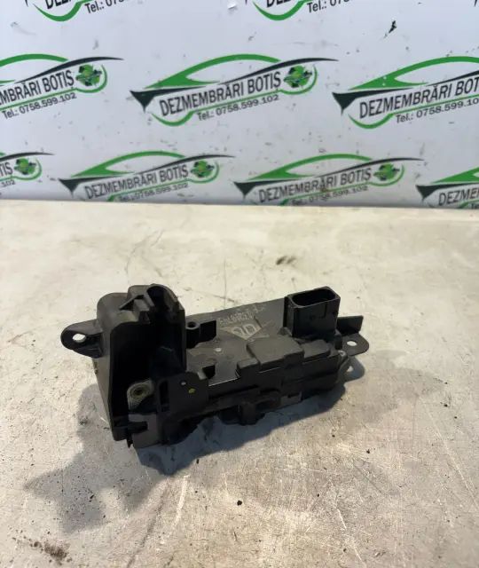 Broasca usa fata dreapta 13210749 Opel Astra 2007
