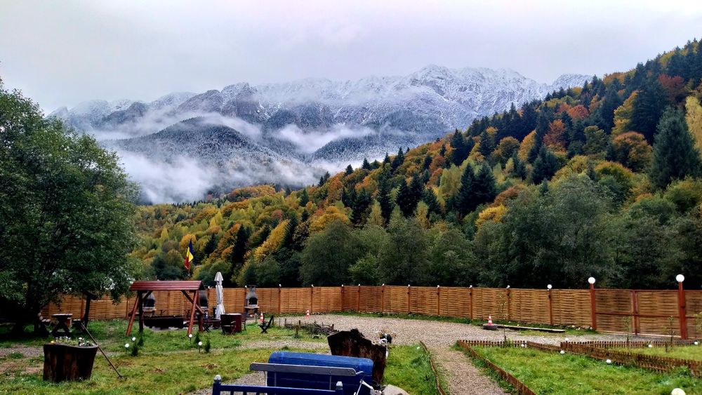 Brașov Zărnești Plaiul Foii complex turistic cabana munte pensiune
