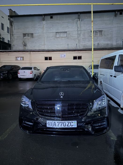 Mercedes Benz W222 S550