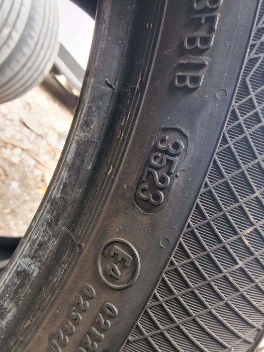 Anvelope 215/50R19 marca Continental, M+S, DOT 2023, 7.5 mm