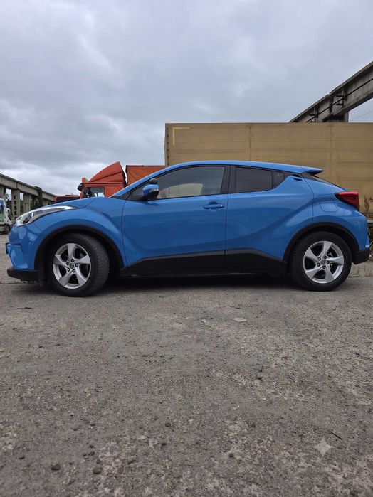 Toyota C-HR 1.8 Hybrid 125000km Garantie Toyota pana la 2000.000km unic proprietar  Agreeata scoala de soferi