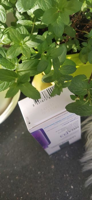 !ЧИСТО НОВ СЕРУМ! La Roche-Posay MELA B3 серум против петна