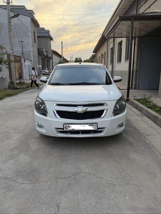 Cobalt chevrolet avtomobili