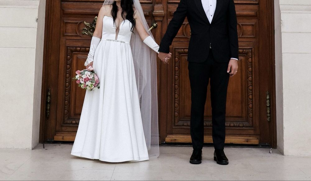 Rochie de mireasa La mode Toujours + voal + manusi