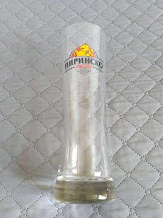 Чаши за бира ---