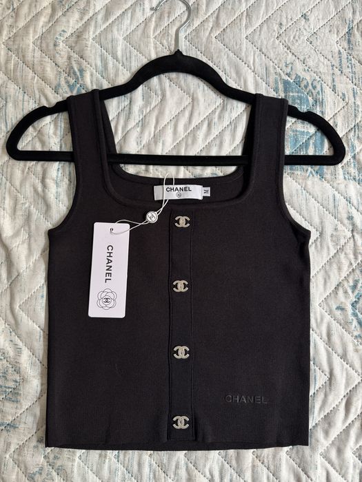 Потници Chanel