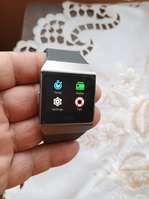 Fitbit Ionic ca nou