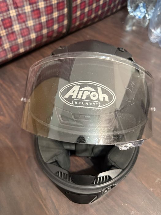 Каска  Airoh Valor Размер М