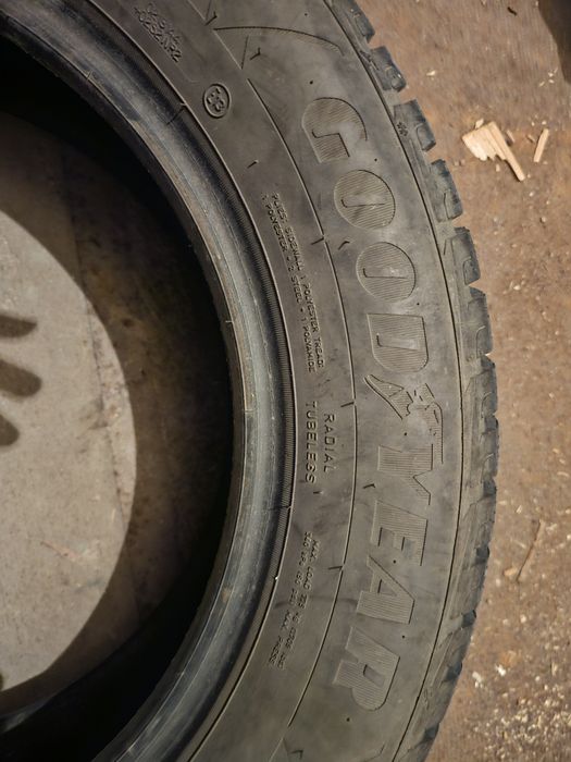 Зимни гуми 215/60/16