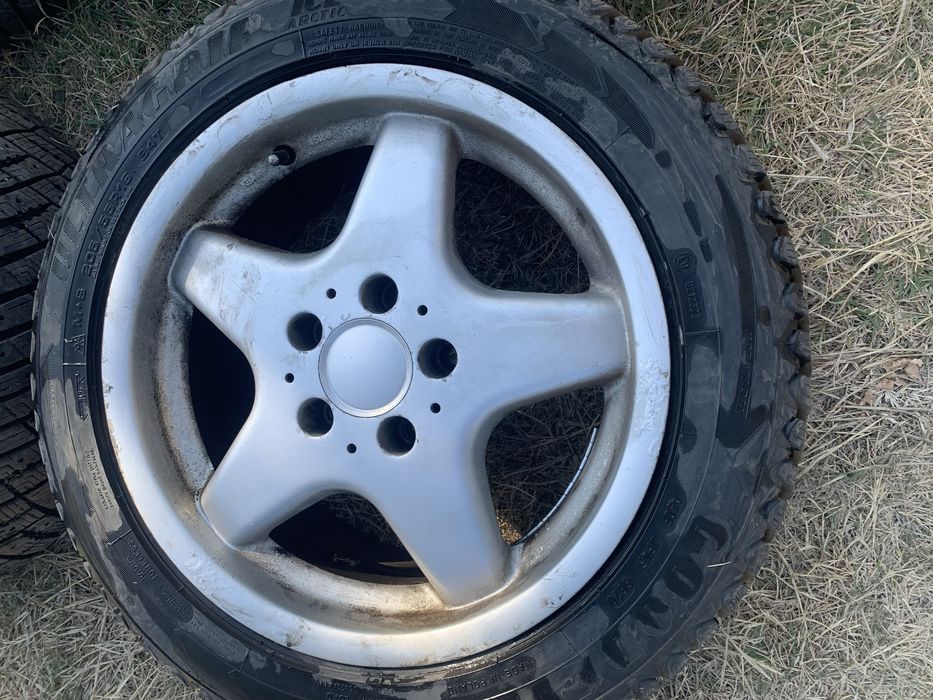 Джанти с гуми мерцедес Mercedes 5x112. 205/55R16
