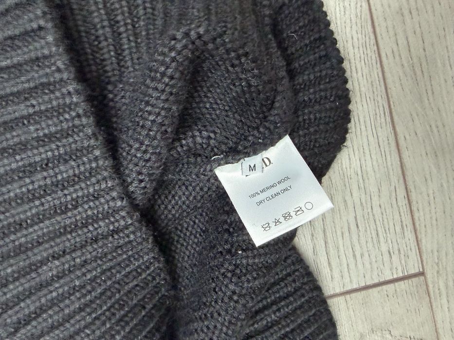 ERD Sweater size M
