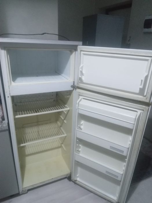 Холодильник советский