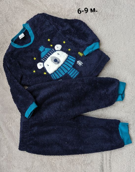 Бебешки дрехи и принадлежности