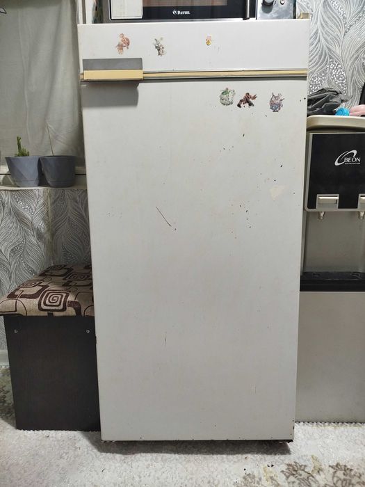 Срочно продам холодильник