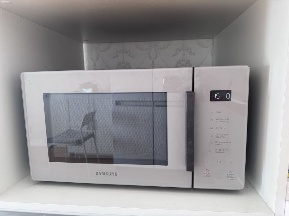 Микроволновая печь Samsung (серая)