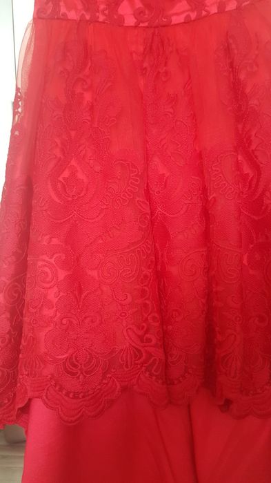 Rochie ocazie rosie, dantela si voal CHI CHI LONDON, masura M-L