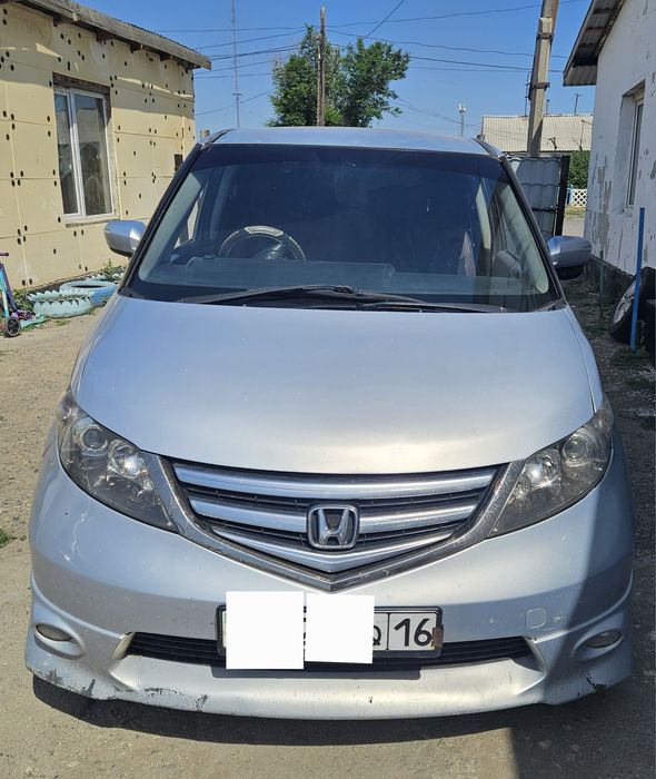 Семейная Honda 7 мест