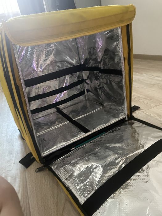 Сумка glovo в отличном состоянии