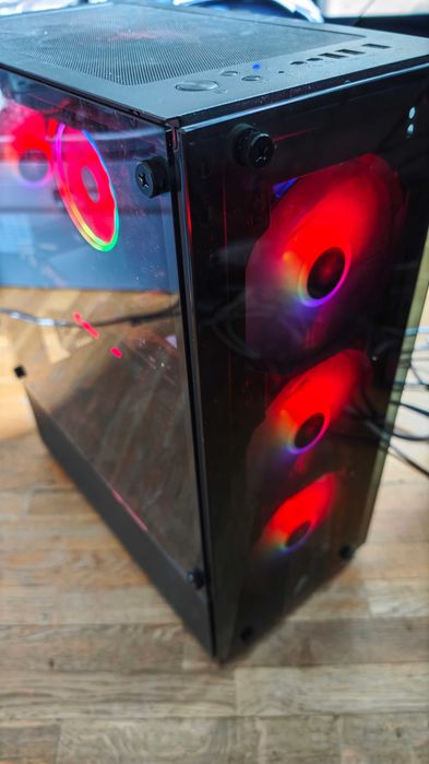 Геймърски компютър RYZEN 5 5500 16GB 1070TI 512GB SSD 1TB HDD