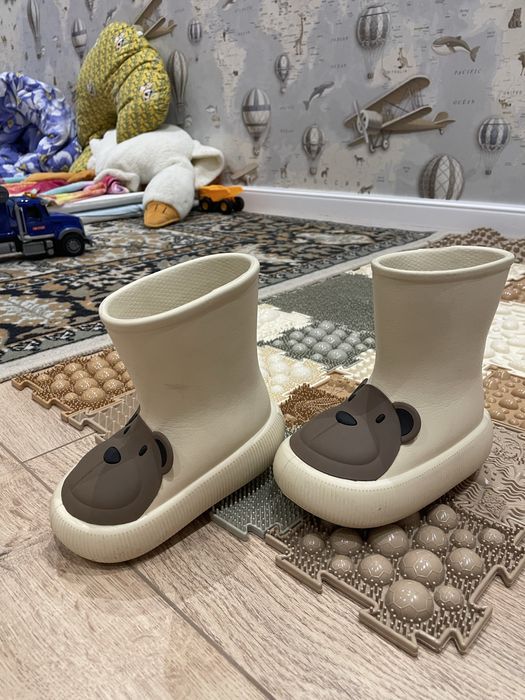 Резиновые сапожки