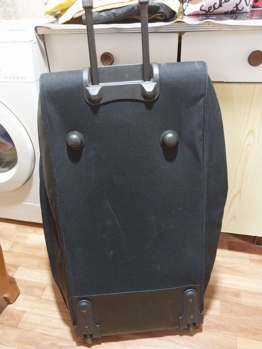 Продаю сумку-чемодан  б/у в хорошем состоянии