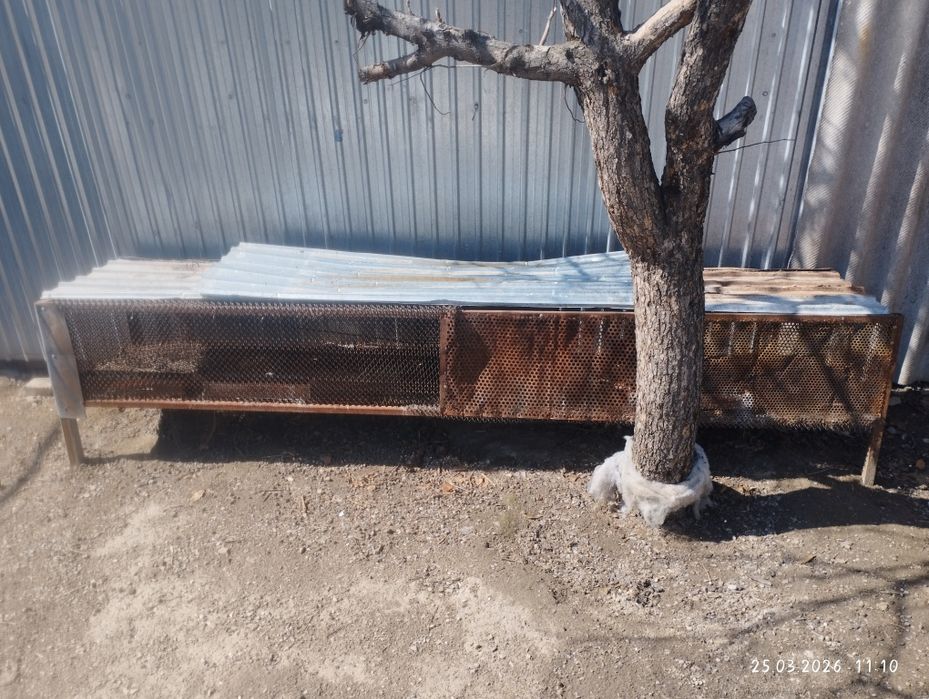 Продам клетку для кроликов