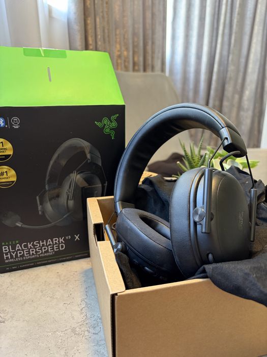 Casti gaming razer blackshark v3 x hyperspeed
