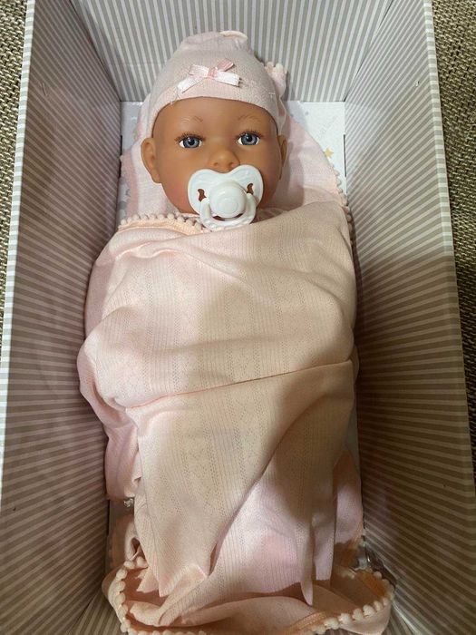 Детско бебе Moni