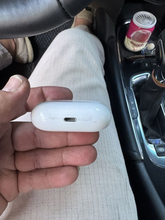 Airpods pro keys original.