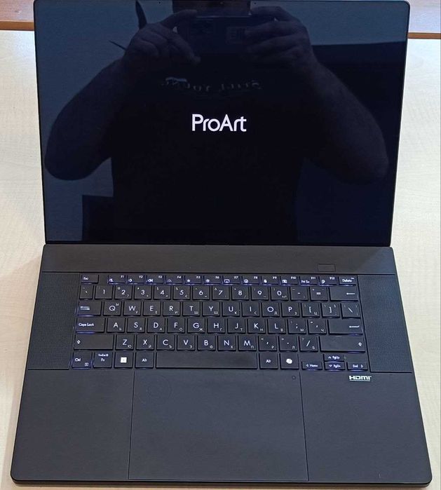 Лаптоп ASUS ProArt P16 (H7606W); Copilot