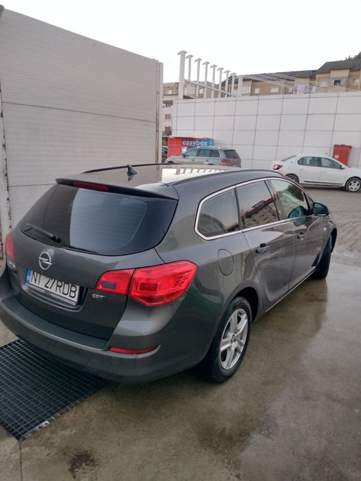 OPEL Astra 2011 — imagine 5