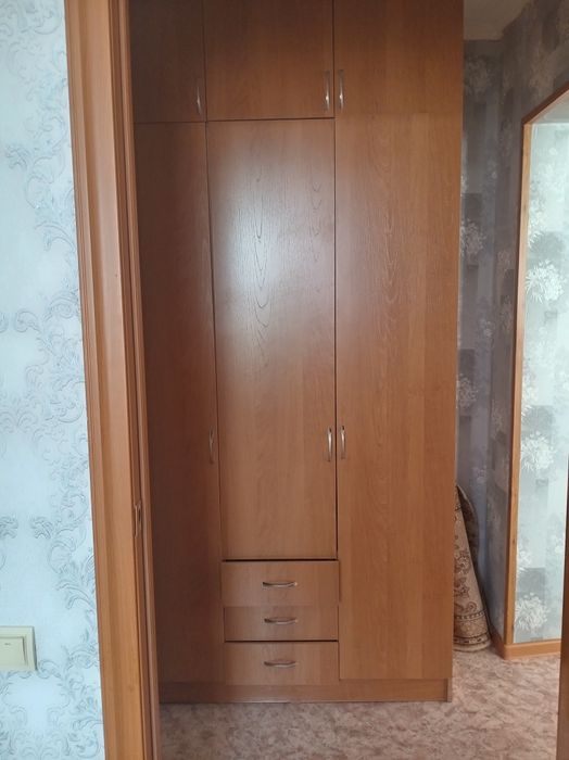 Продам шкаф для спальни