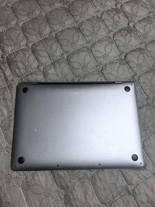 MacBook pro 2017 a1708