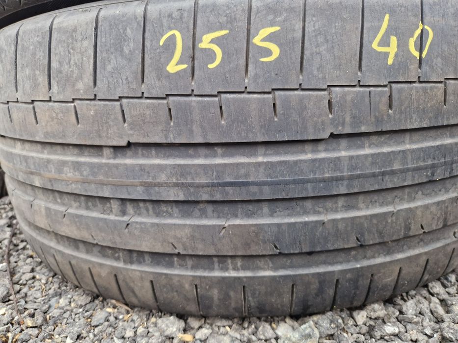 255 40 r20 continental