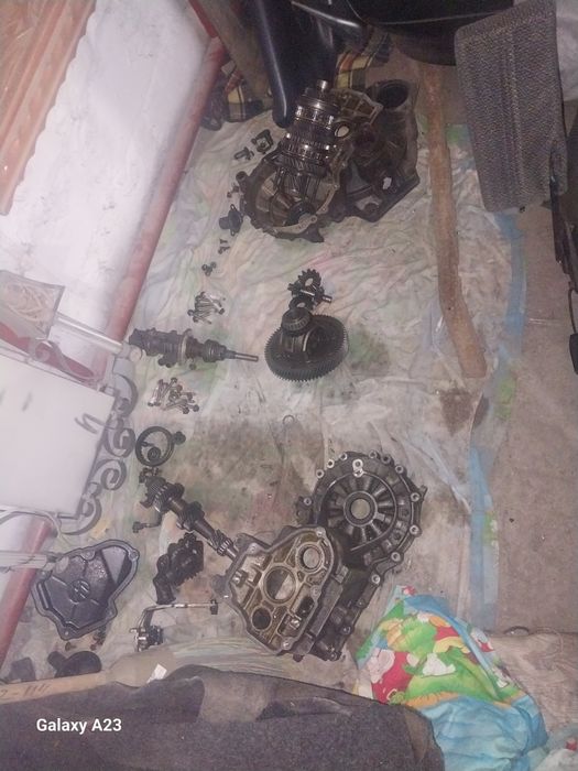 Продам двиготель с навесным б3 б4