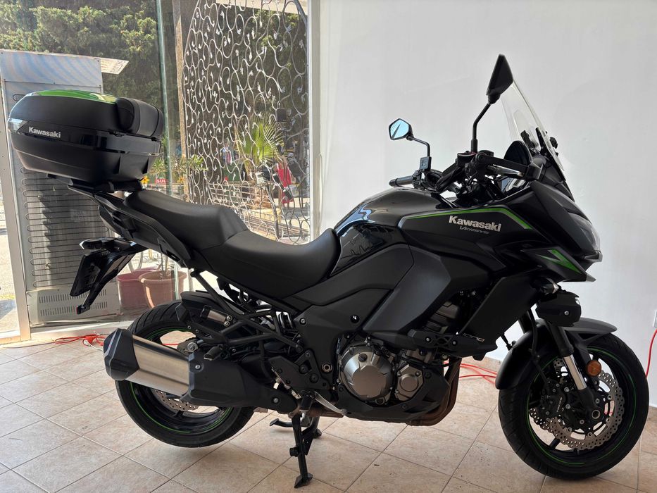 Мотоциклет Kawasaki Versys 1000