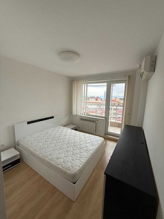 Дава се под наем Двустаен апартамент в София, Център - 61 кв.м за 650 € - Снимка #1