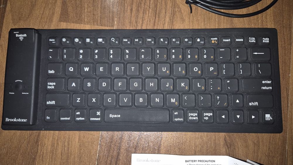 Tastatura Bluetooth pliabila rezistenta la apa